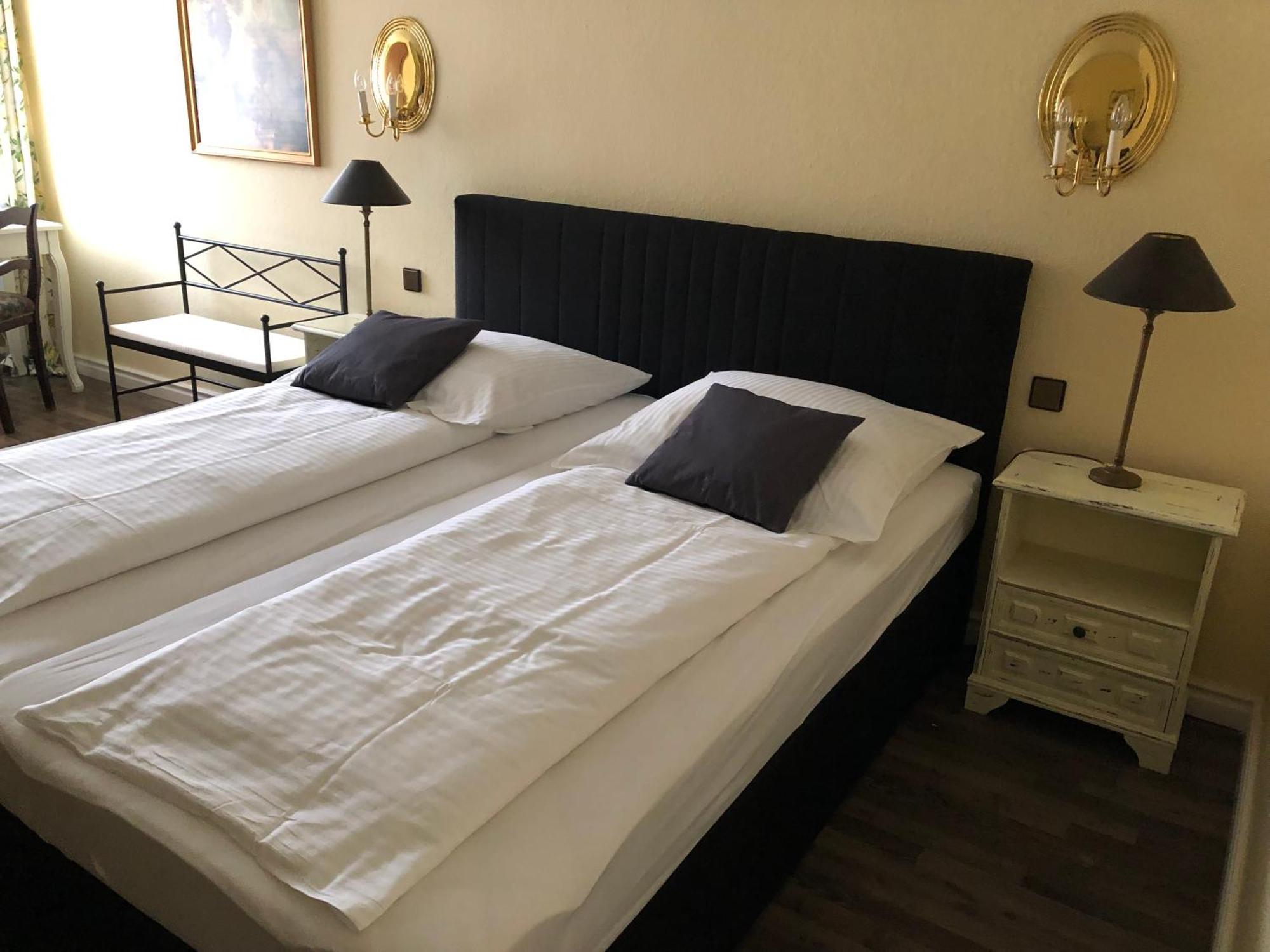 Schoekel'S Hotel Und Restaurant Elze Eksteriør billede